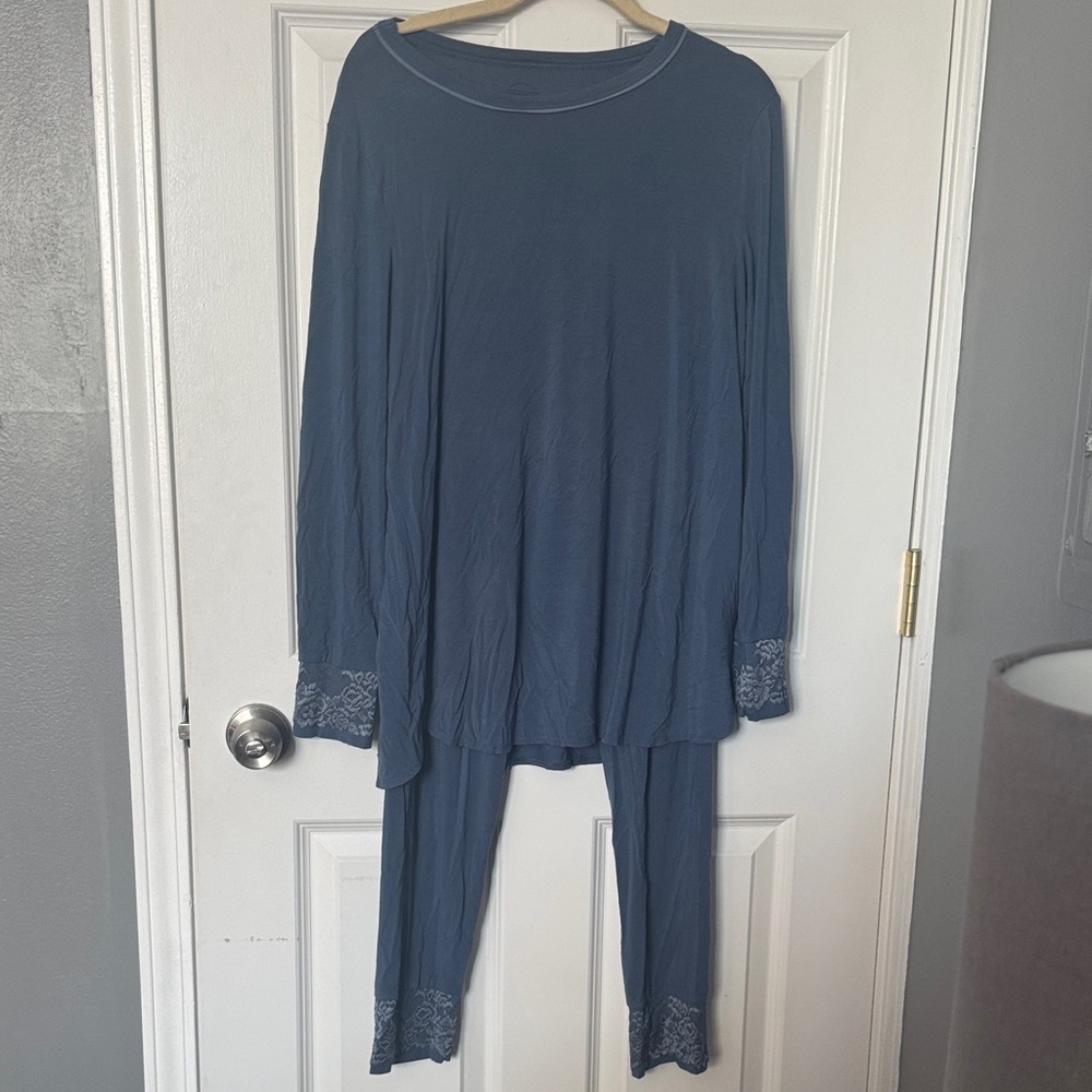 Intimissimi Slate Blue Lace Cuff Sleepwear Set